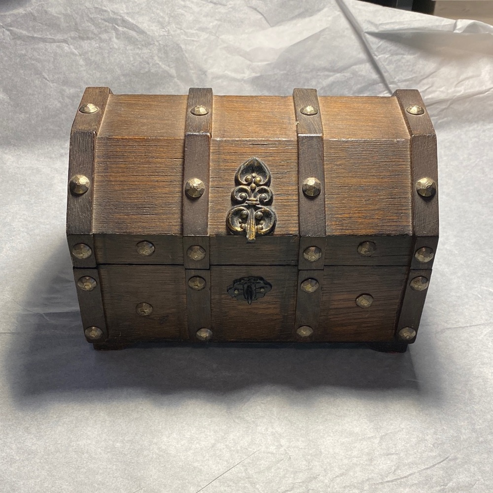 Vintage Treasure Jewelry Box